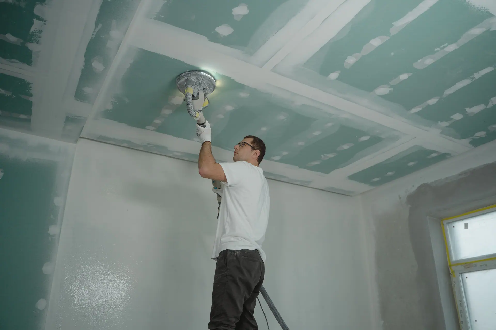 Interior Finishing on a GIRDER commercial project in Ontario